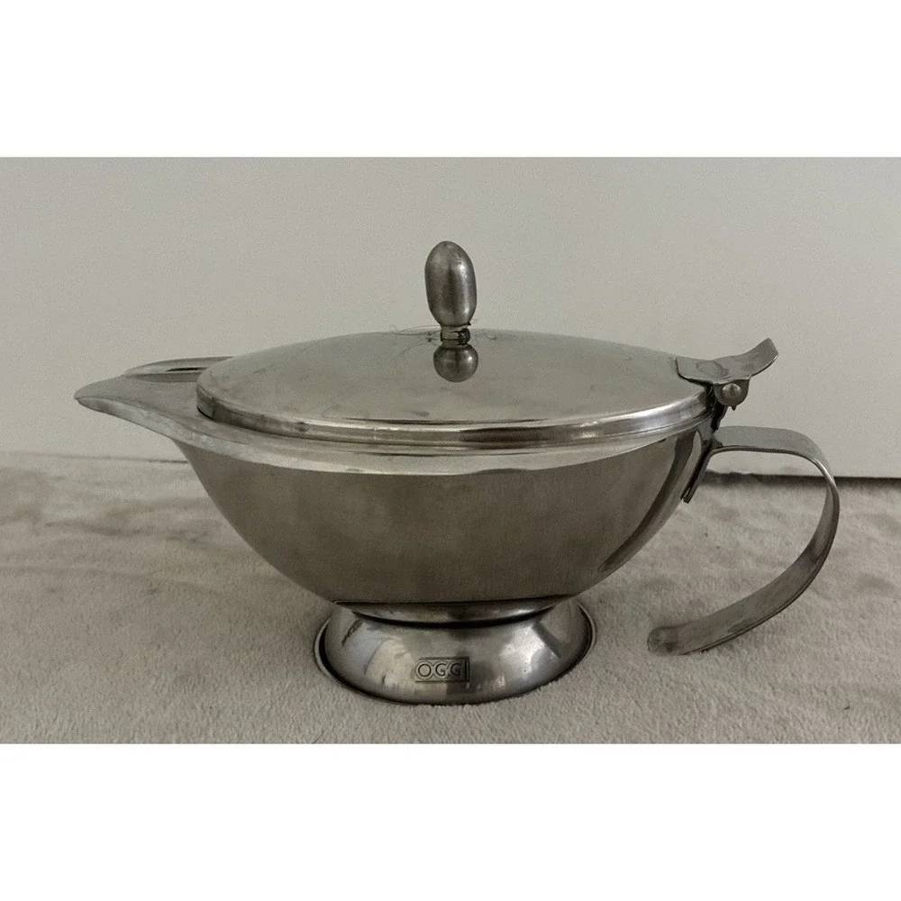 OGGI Gravy Boat Insulated Thermal Stainless Steel Hinged Lid 5x9'' 14oz‎